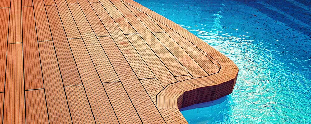 The Strong, Silent Type: Why Composite Decking Rocks Your Deck