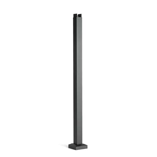 Trex Signature® Railing – Black Aluminum Crossover Horizontal Post With Skirt and Pre-Mounted Crossover Bracket